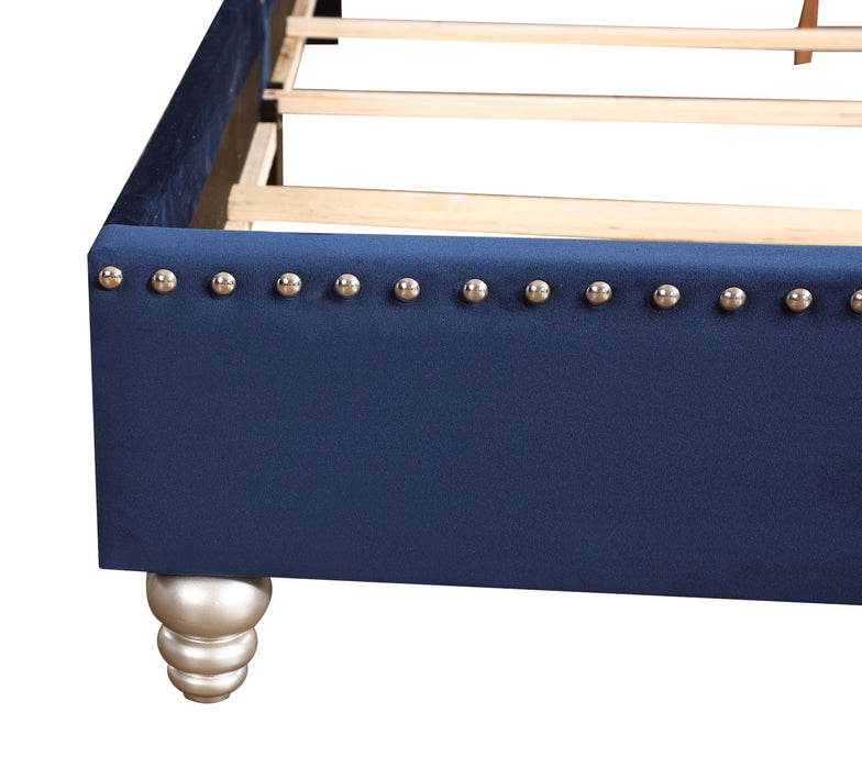 Maxx - Tufted Upholstered Bed
